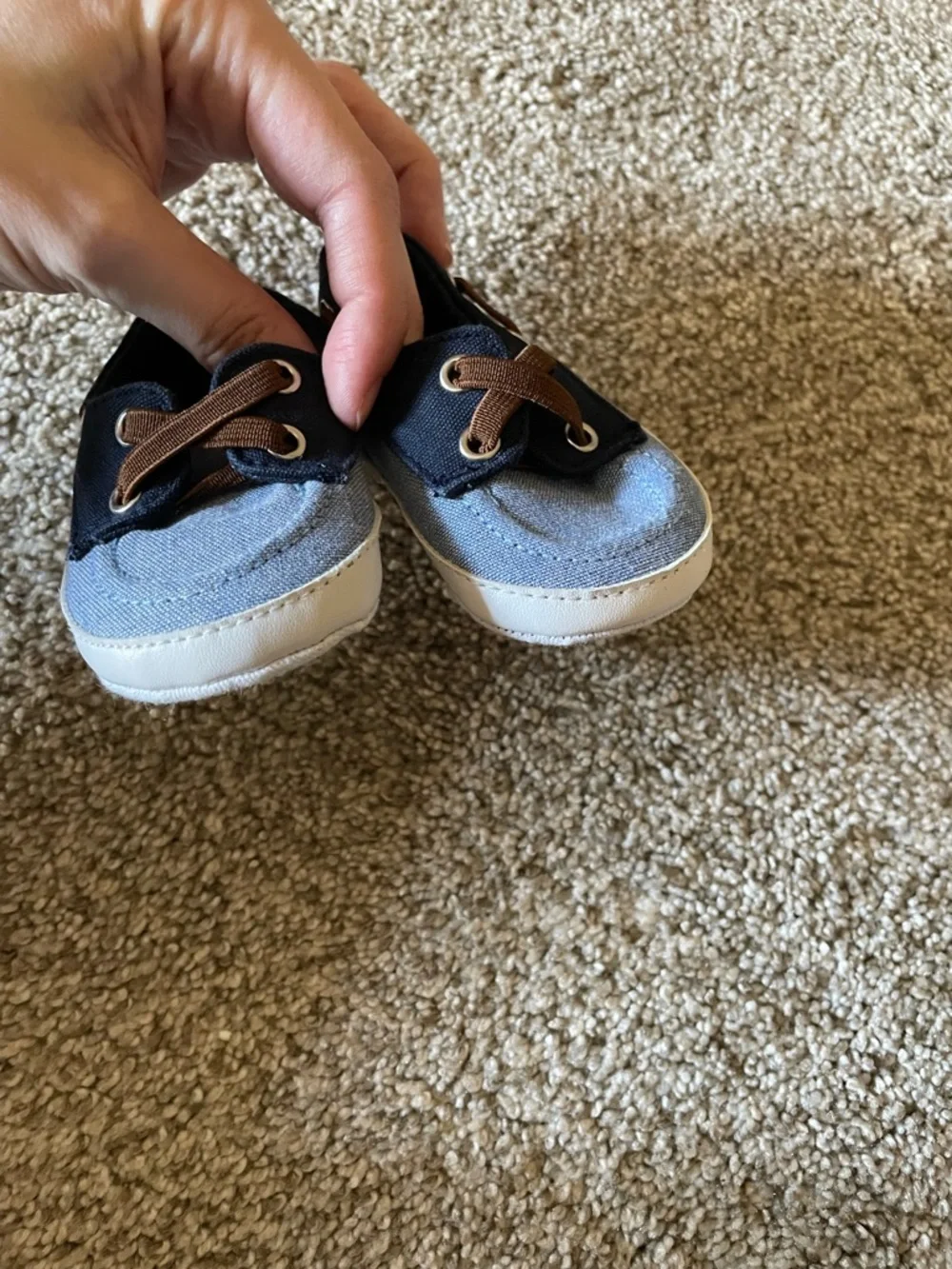 Old Navy Navy and Light Blue Canvas baby Boat Shoes