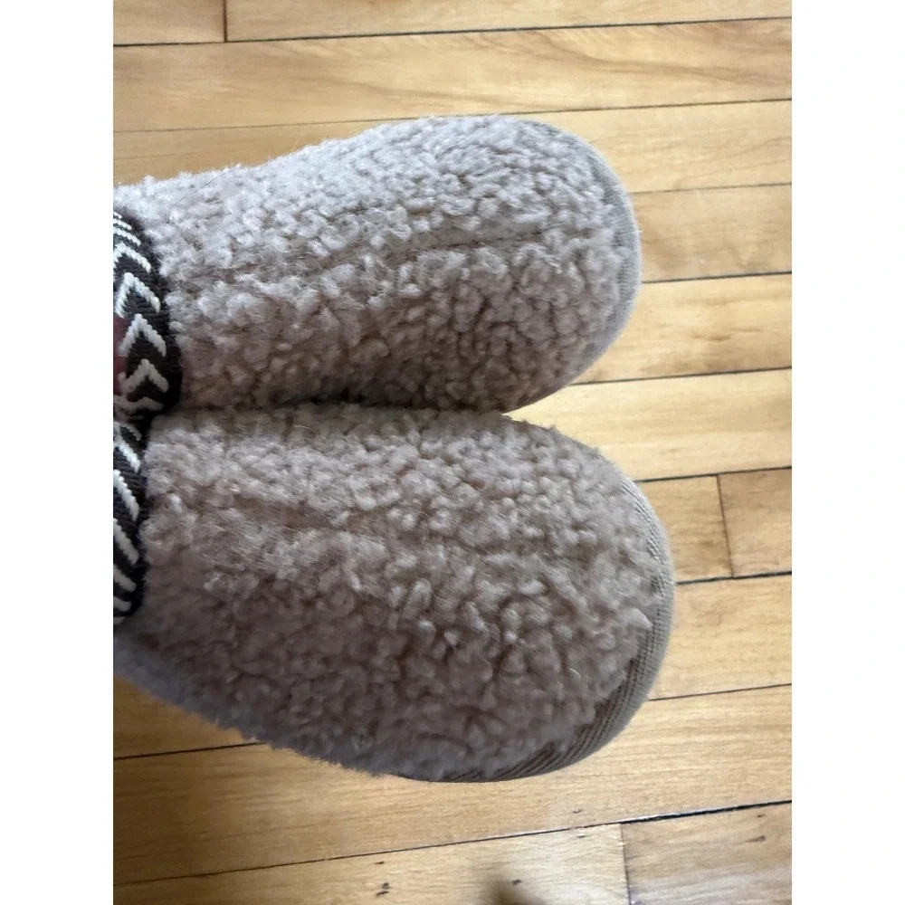 BearPaw snuggle tabitha