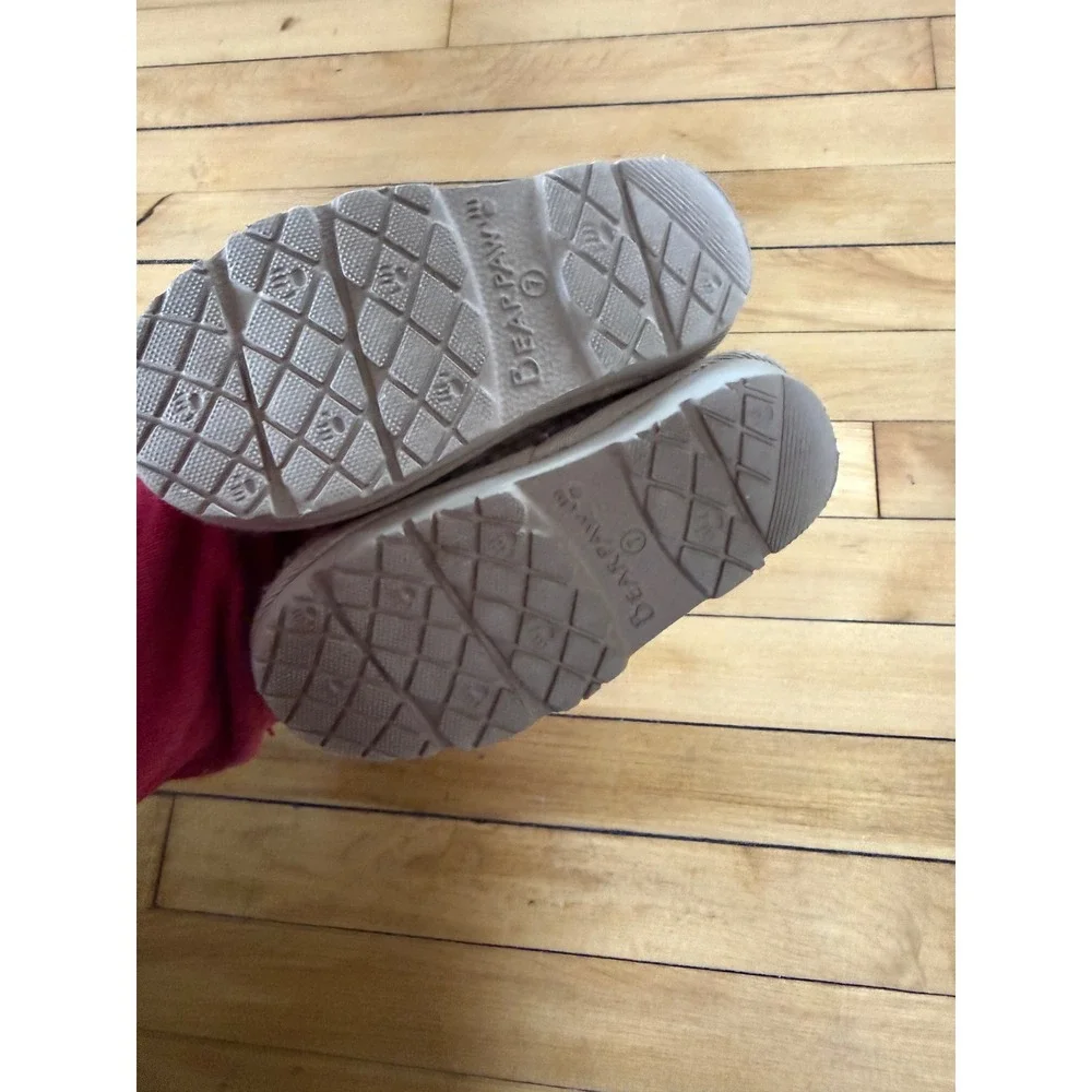 BearPaw snuggle tabitha