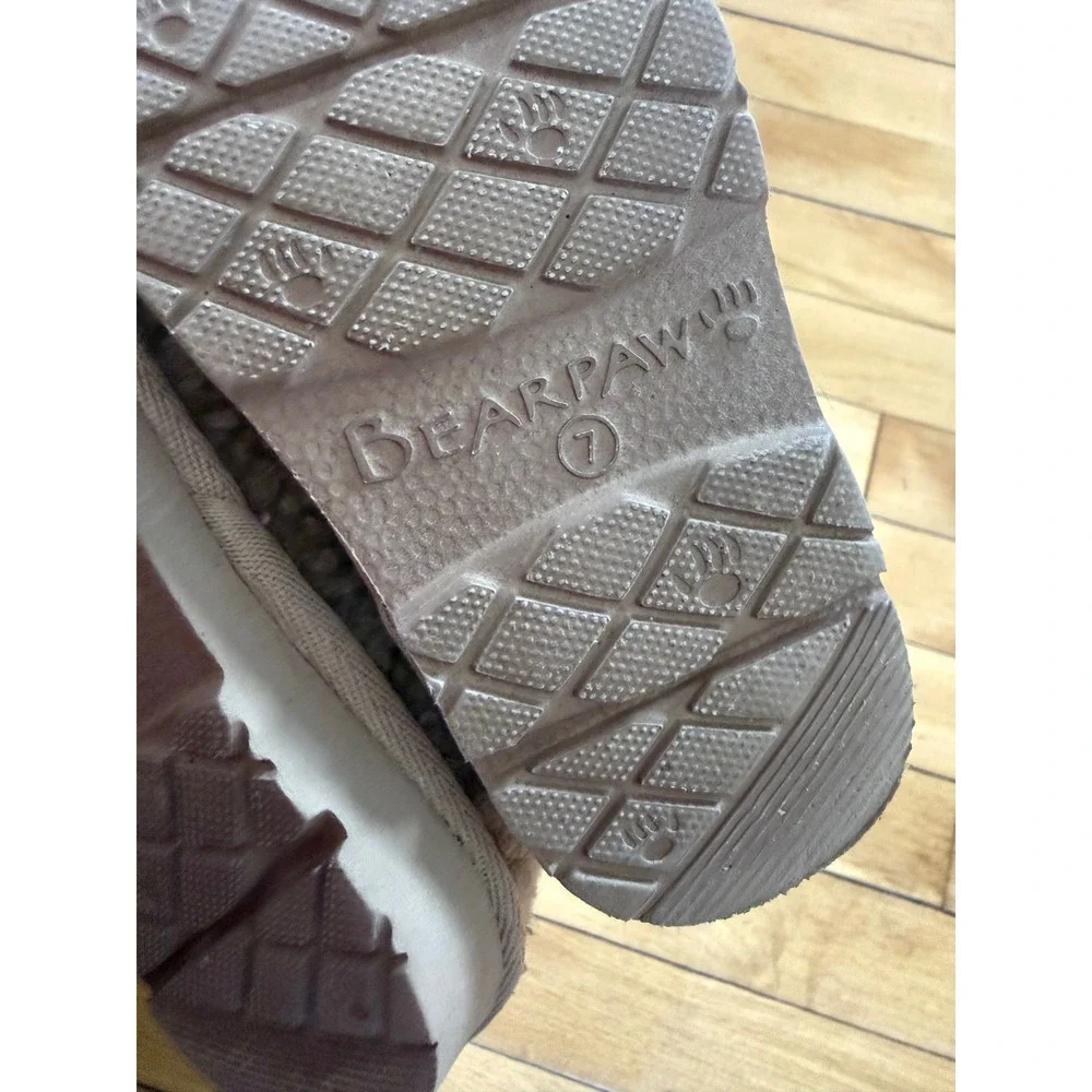 BearPaw snuggle tabitha