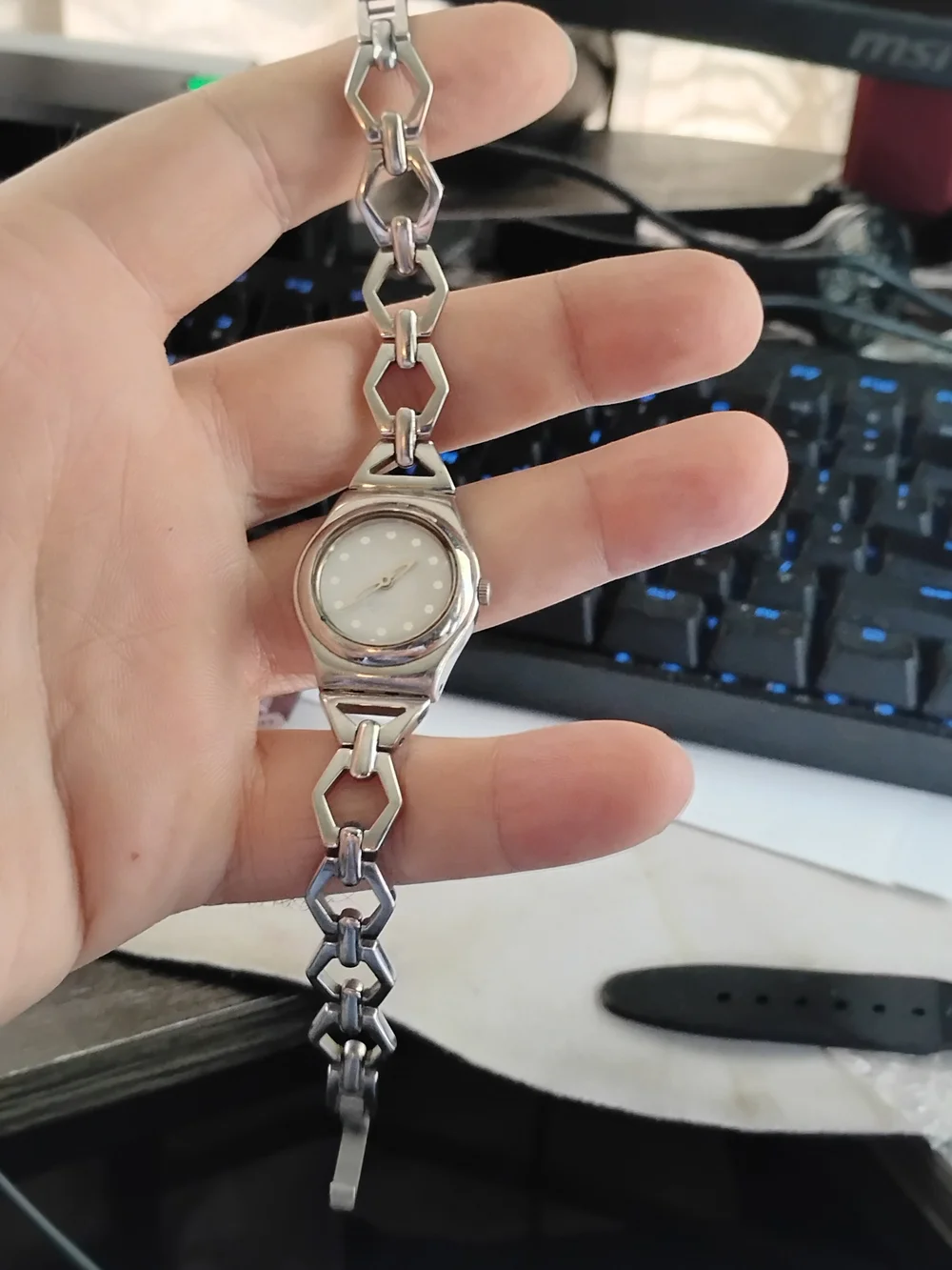 Swatch case sleek