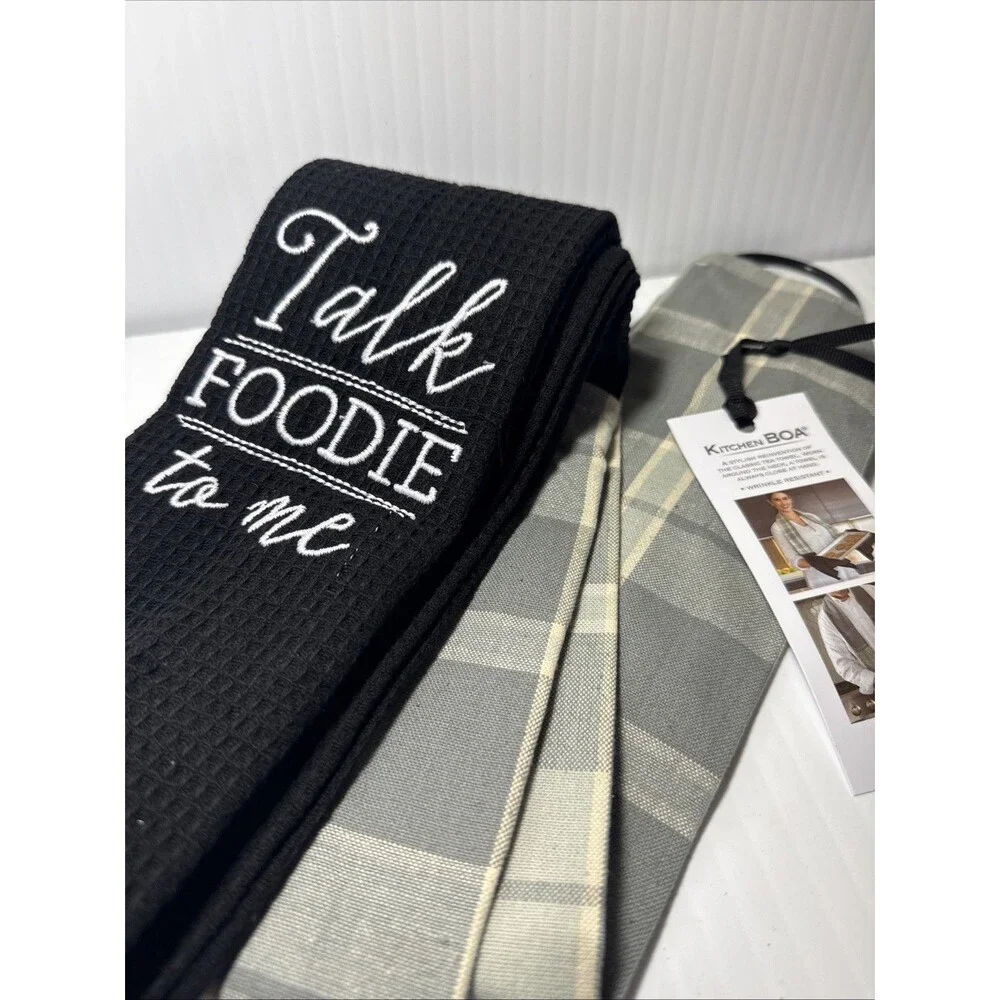 Demdaco Talk Foodie To Me Kitchen Boa NWT