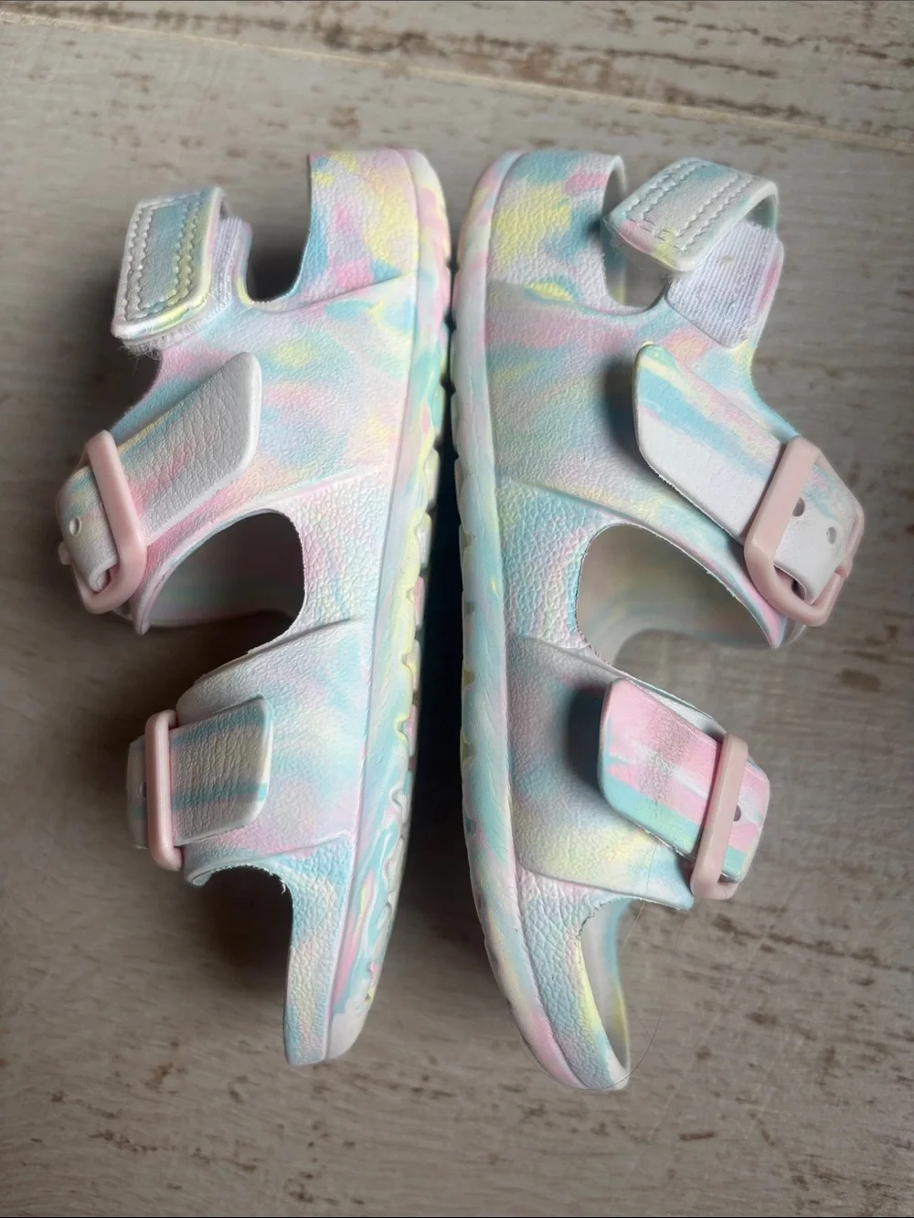 $3💕 CAT & JACK Kids Pastel Tie-Dye Buckle Sandal