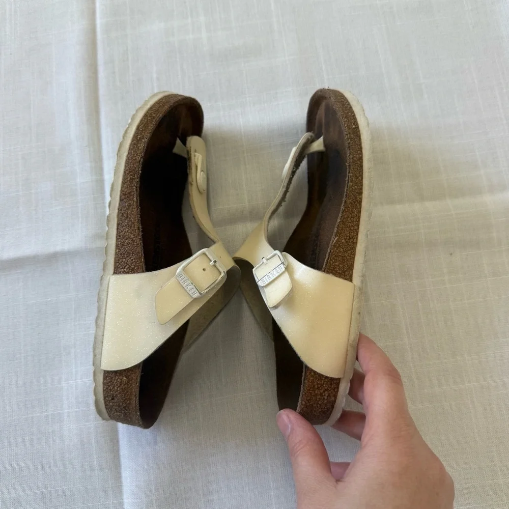 Birkenstock Graceful Pearl White Girls Size 33 / 2-2.5