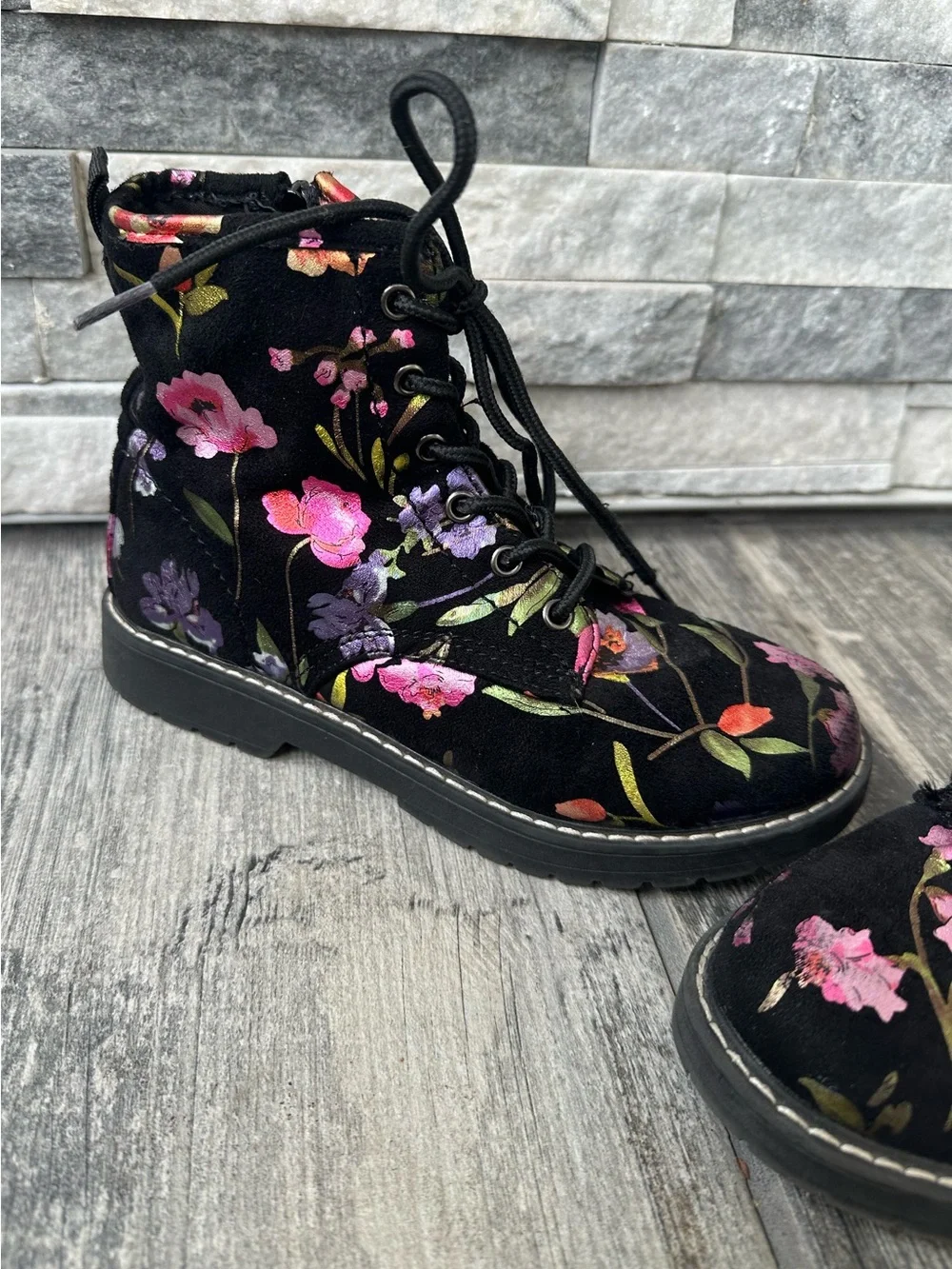 Steve Madden size great