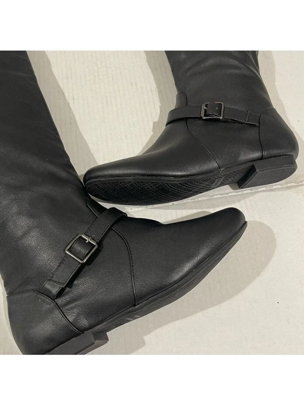 Journee Collection chic stylish