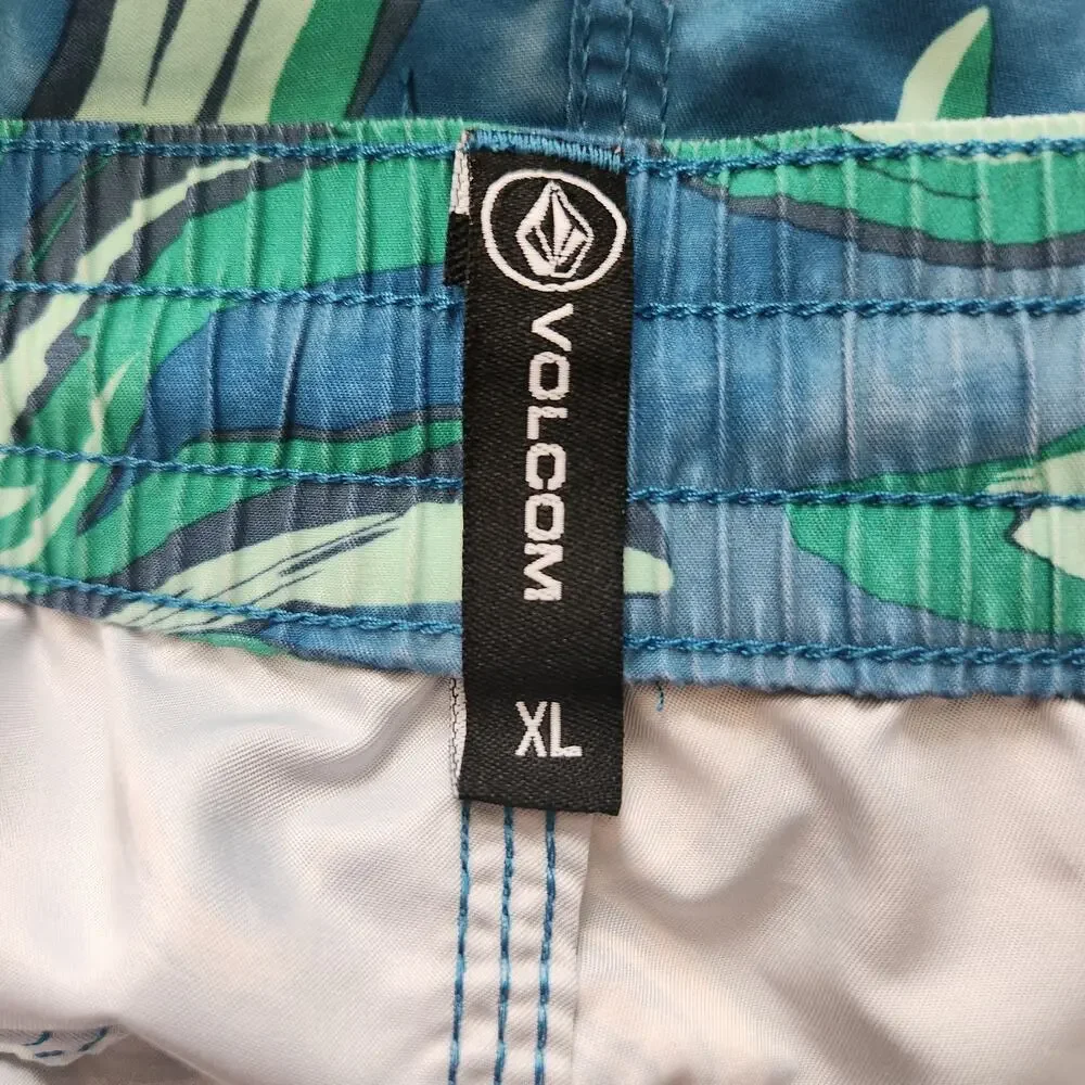 Volcom Polly Pack Trunk 17 men's aged indigo size XL