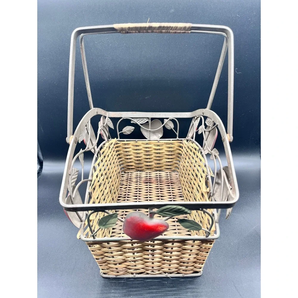 N/A charming vintage