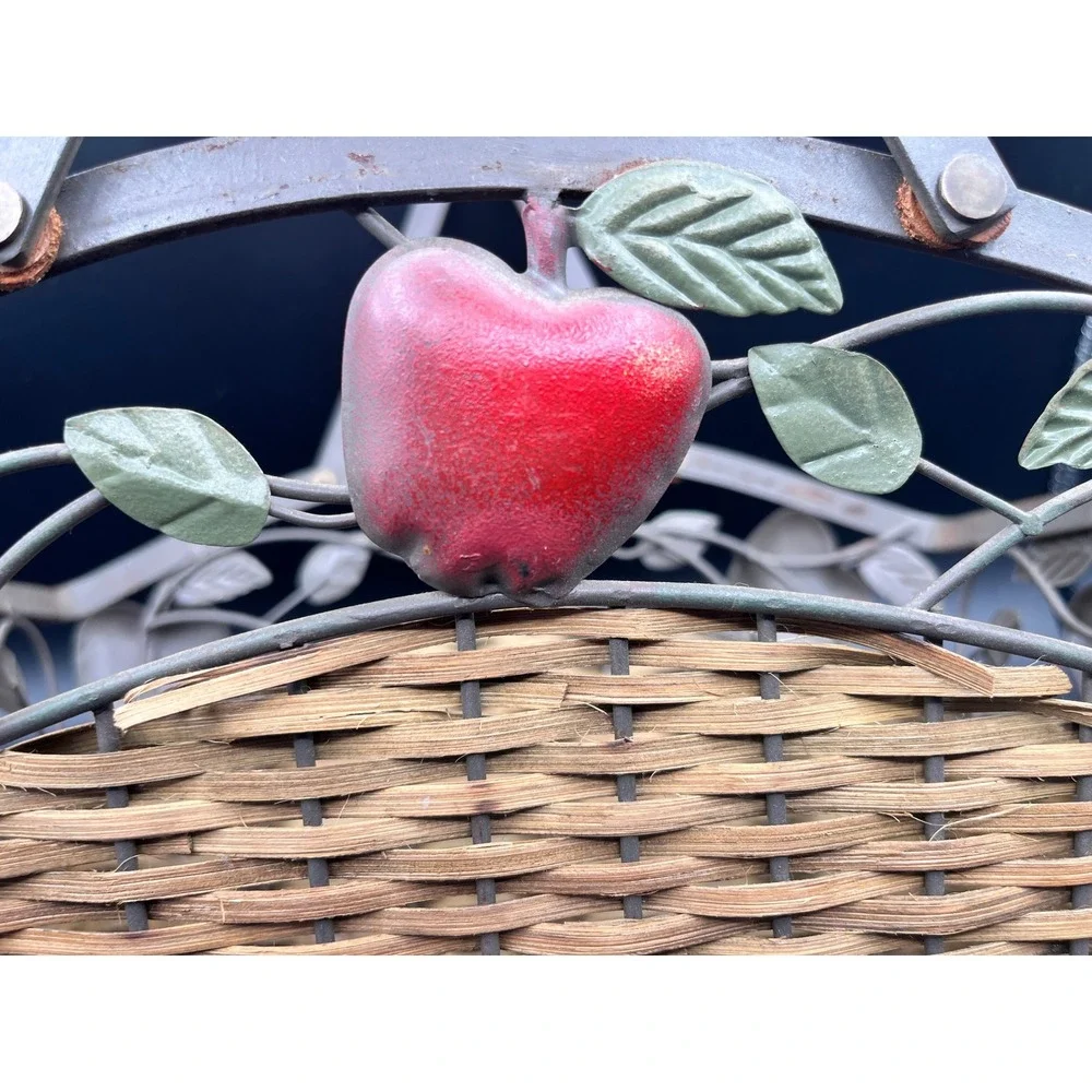 N/A charming vintage