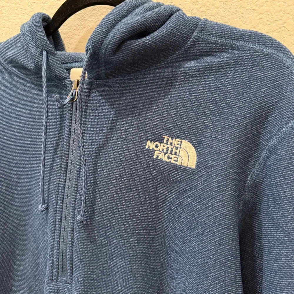 The North Face Mens Blue Textured Fleece Quarter Zip Hoodie Medium