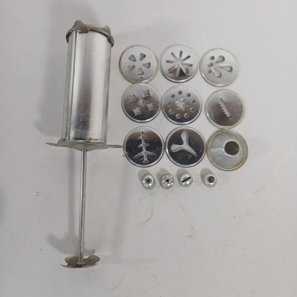 Vtg Combination Cookie And Cake Decorating Press Set Aluminum Baking Christmas