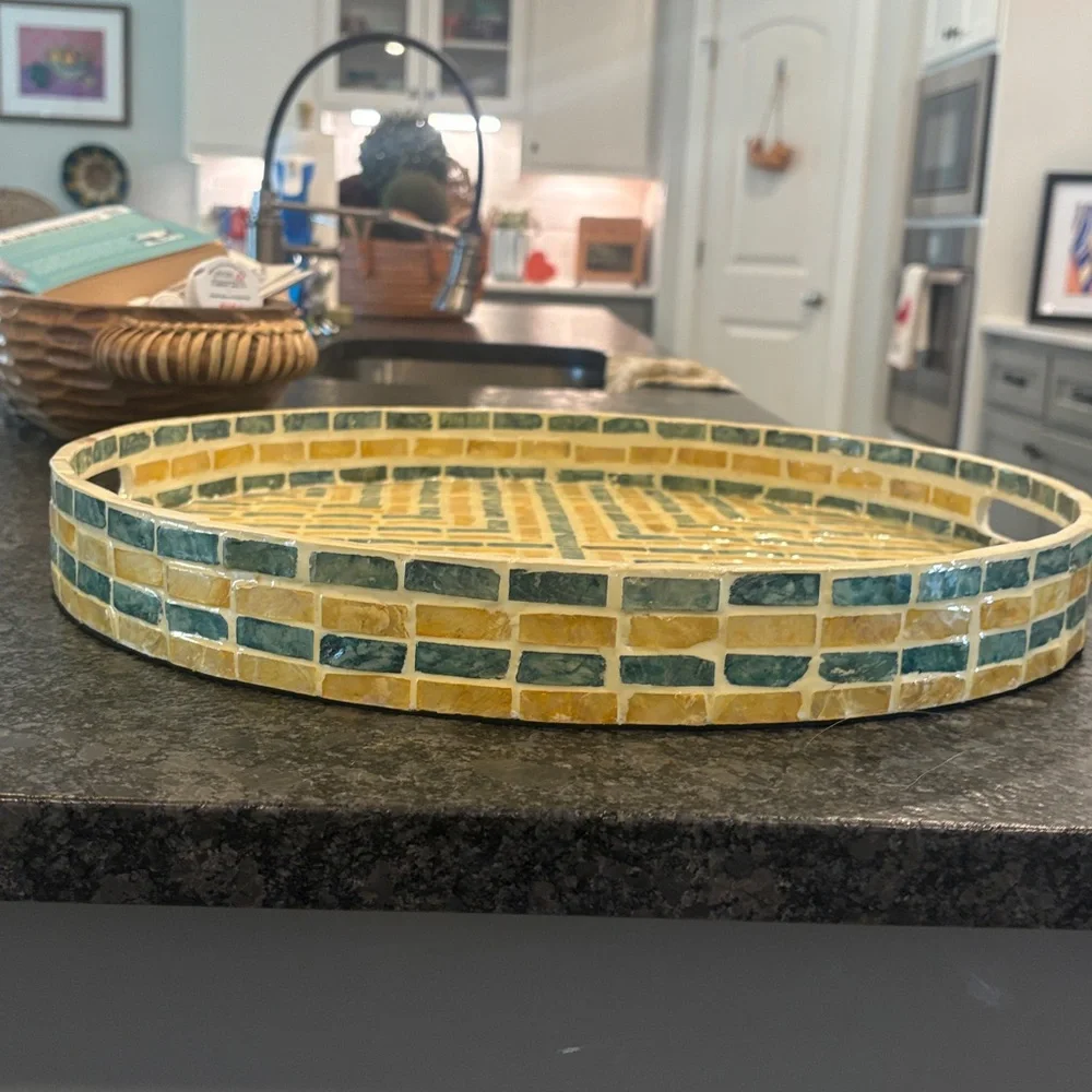 N/A round tray