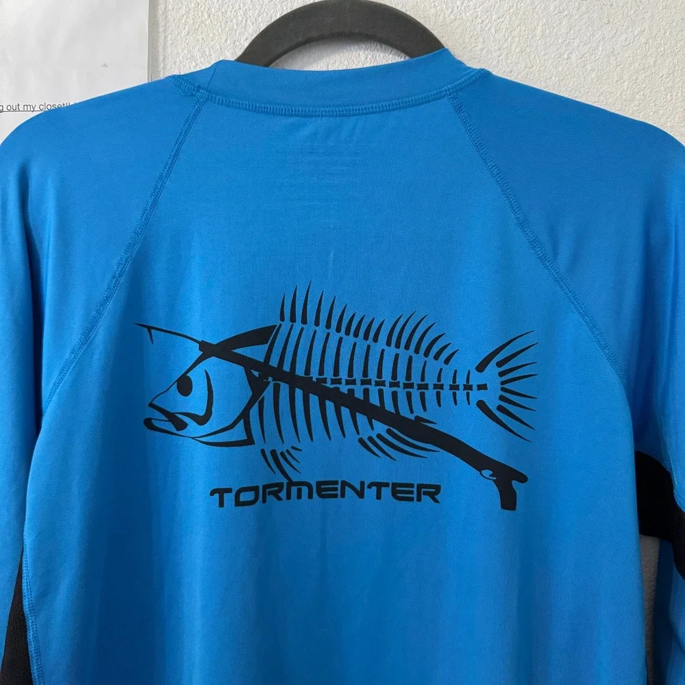Tormenter Rash Guard Shirt Mens M‎ Blue Fish Logo Fishing SPF 50 Long Sleeve