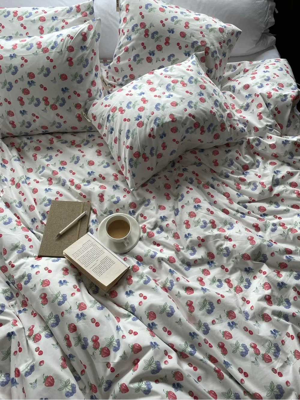 Djerf Avenue Duvet Cover Single in Summer berries NWOT