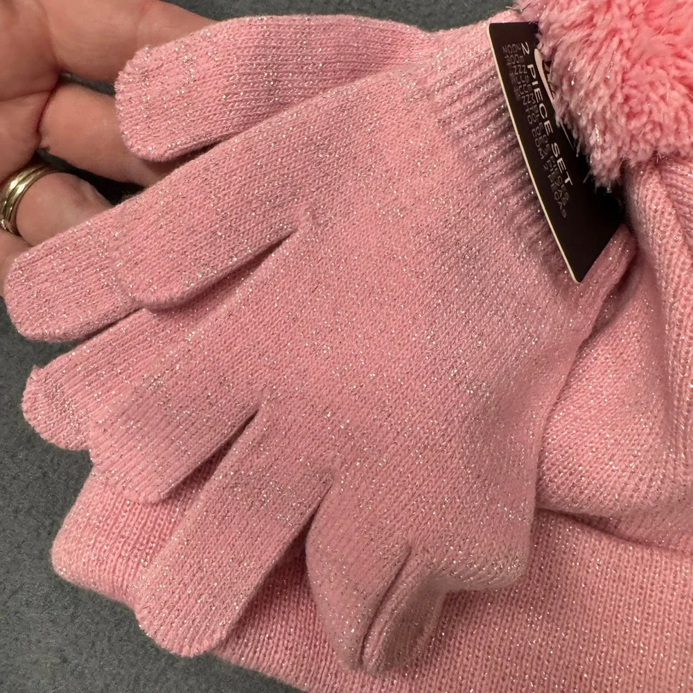 Nike beanie gloves