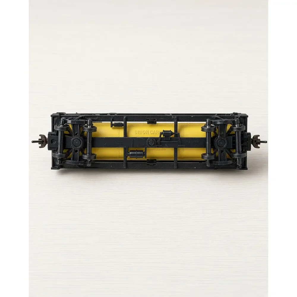HO Scale Union Carbide Tank Car UCPX 786