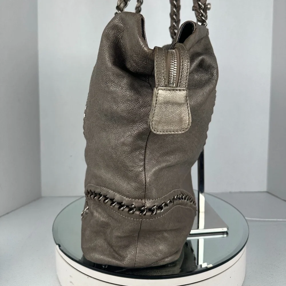 CHANEL elegant tote