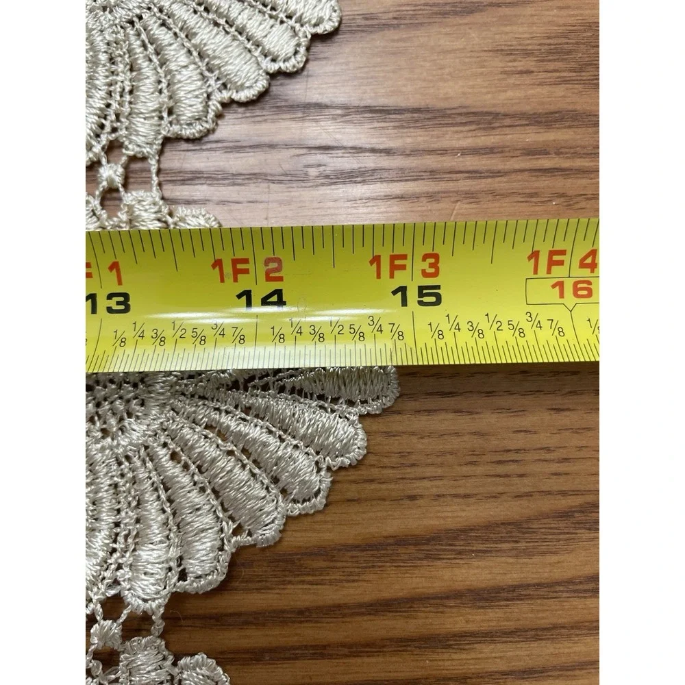 Chickadee And Lace Border Table Runner From Bed Bath And Beyond - Preowned