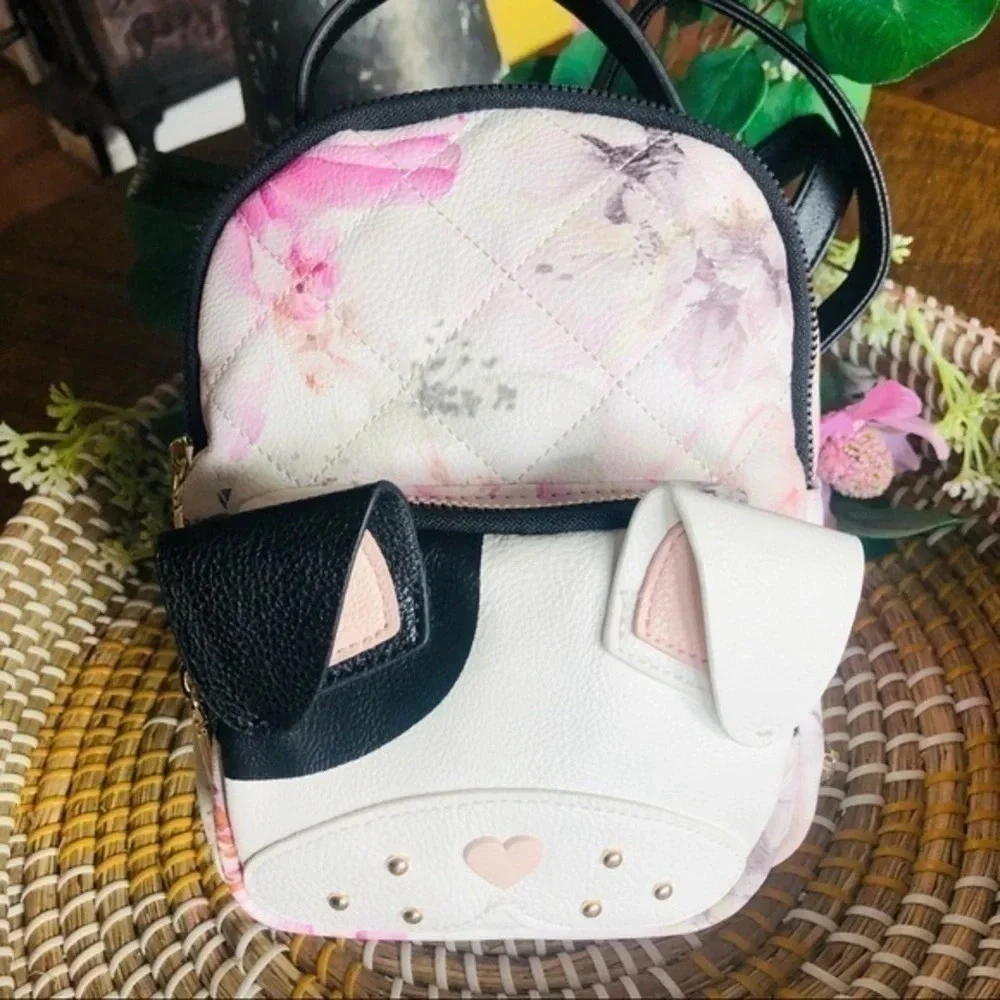 Betsey Johnson #statementstyle #designerbackpack silhouette