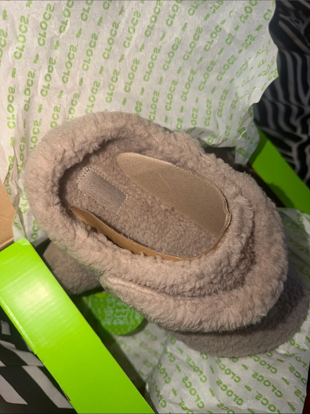 CROCS pull sole style