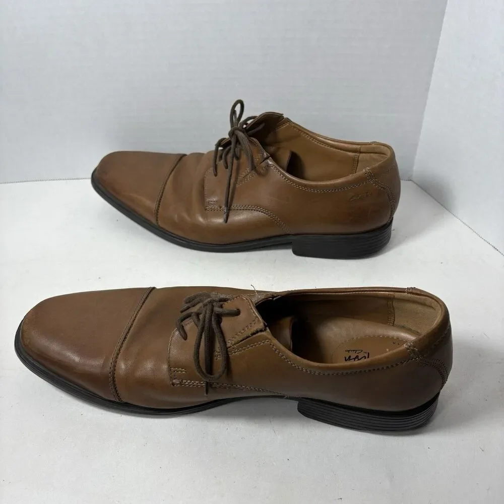 Clarks pre owned