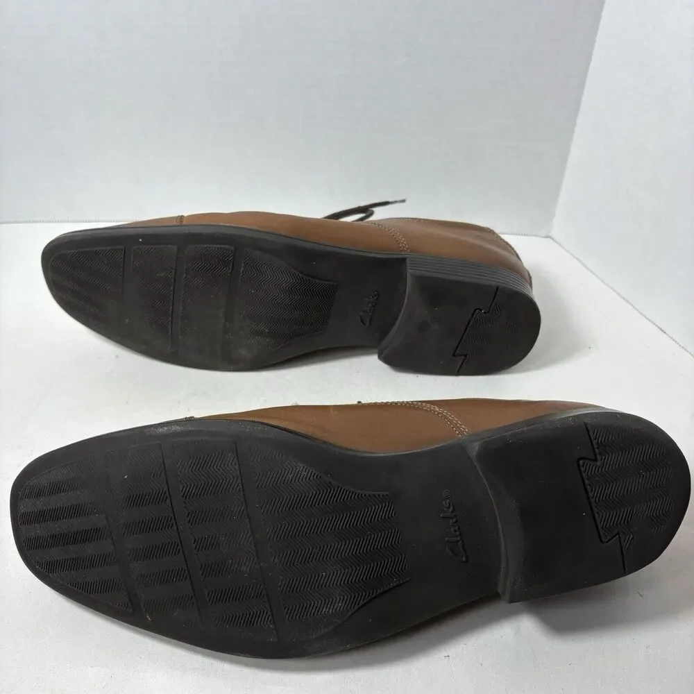 Clarks pre owned