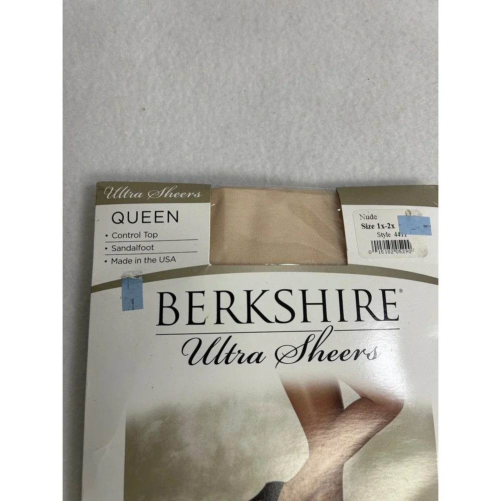 Berkshire plus tights features