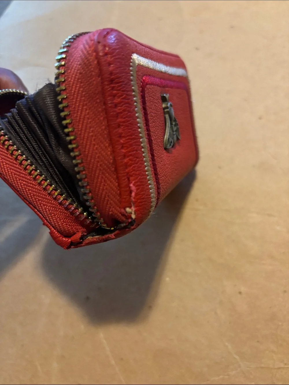 N/A compact red