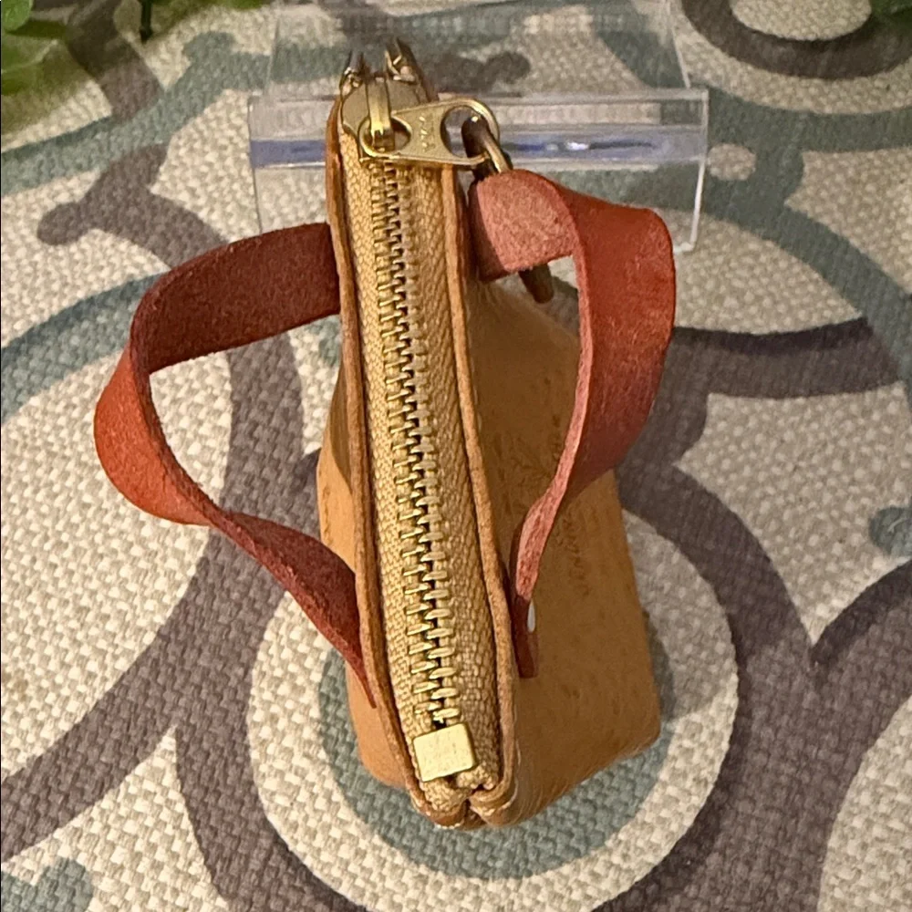 N/A miniature leather