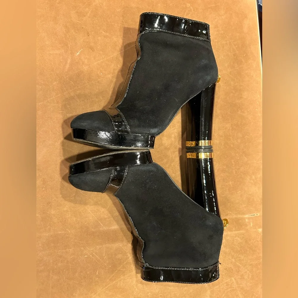 Tory Burch tory burch