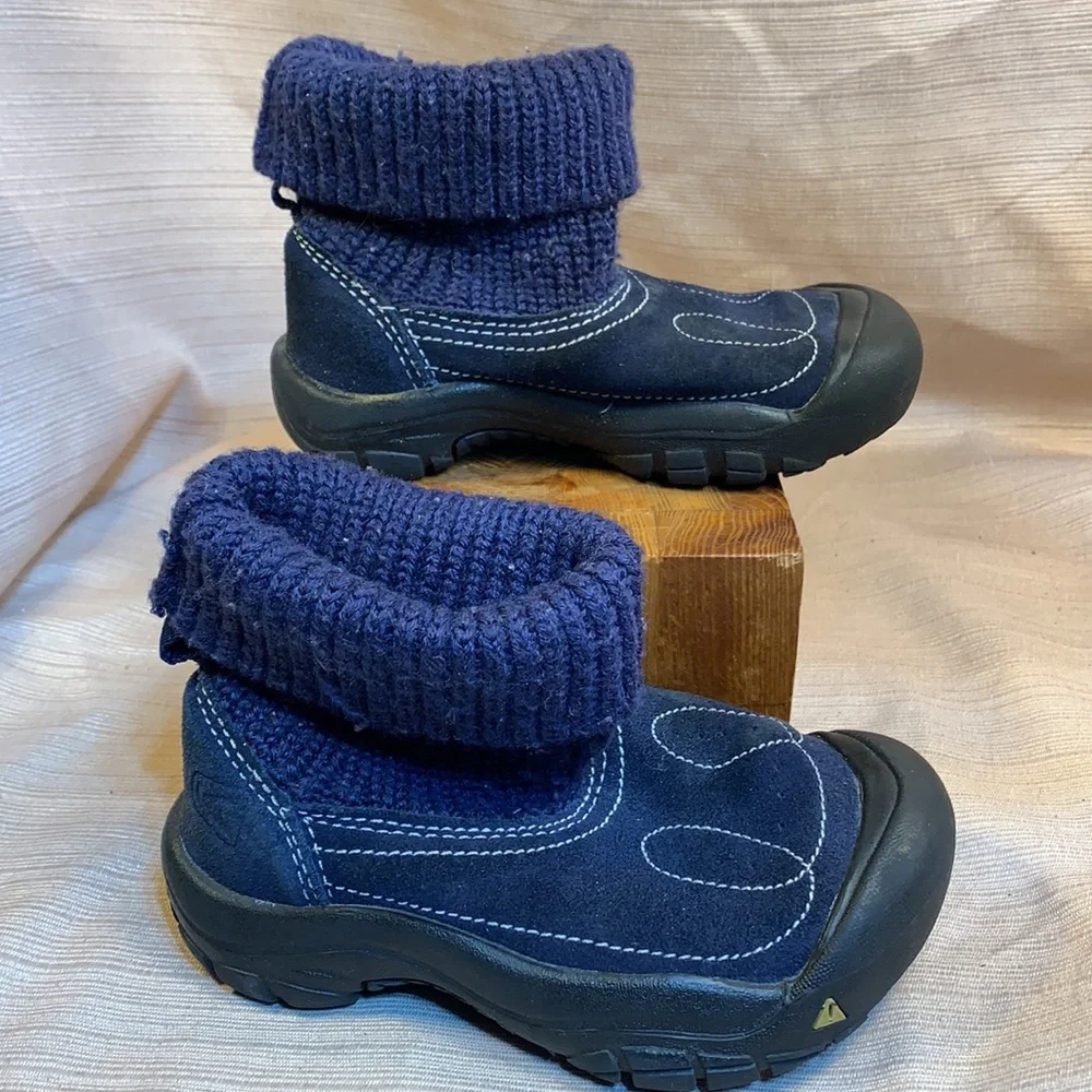 Keen knitted/leather booties excellent-best!