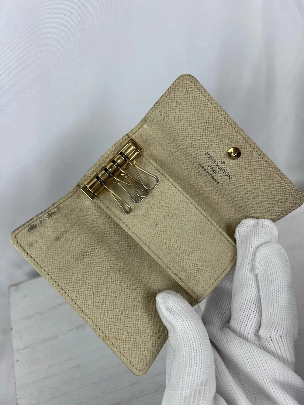 Louis Vuitton preloved noticeable