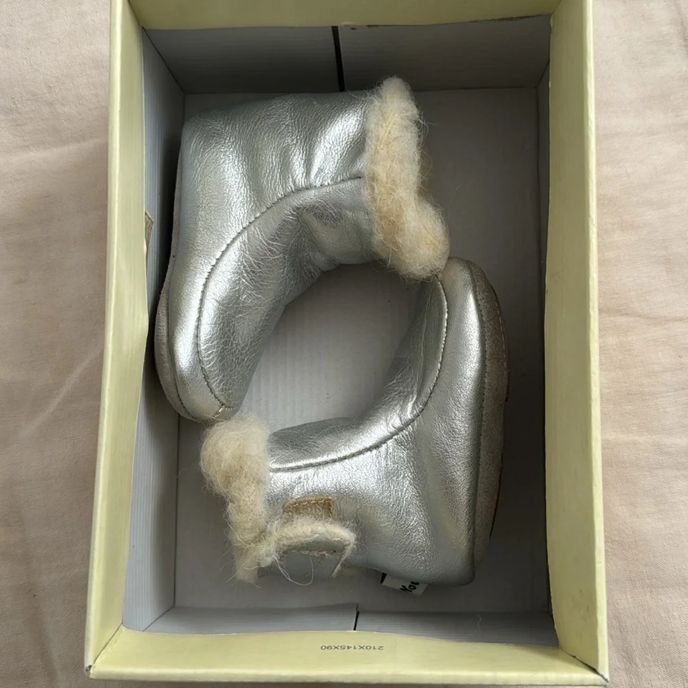 Petit nord Copenhagen fur leather boots for the baby