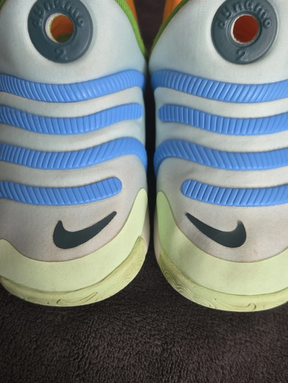 Nike let your