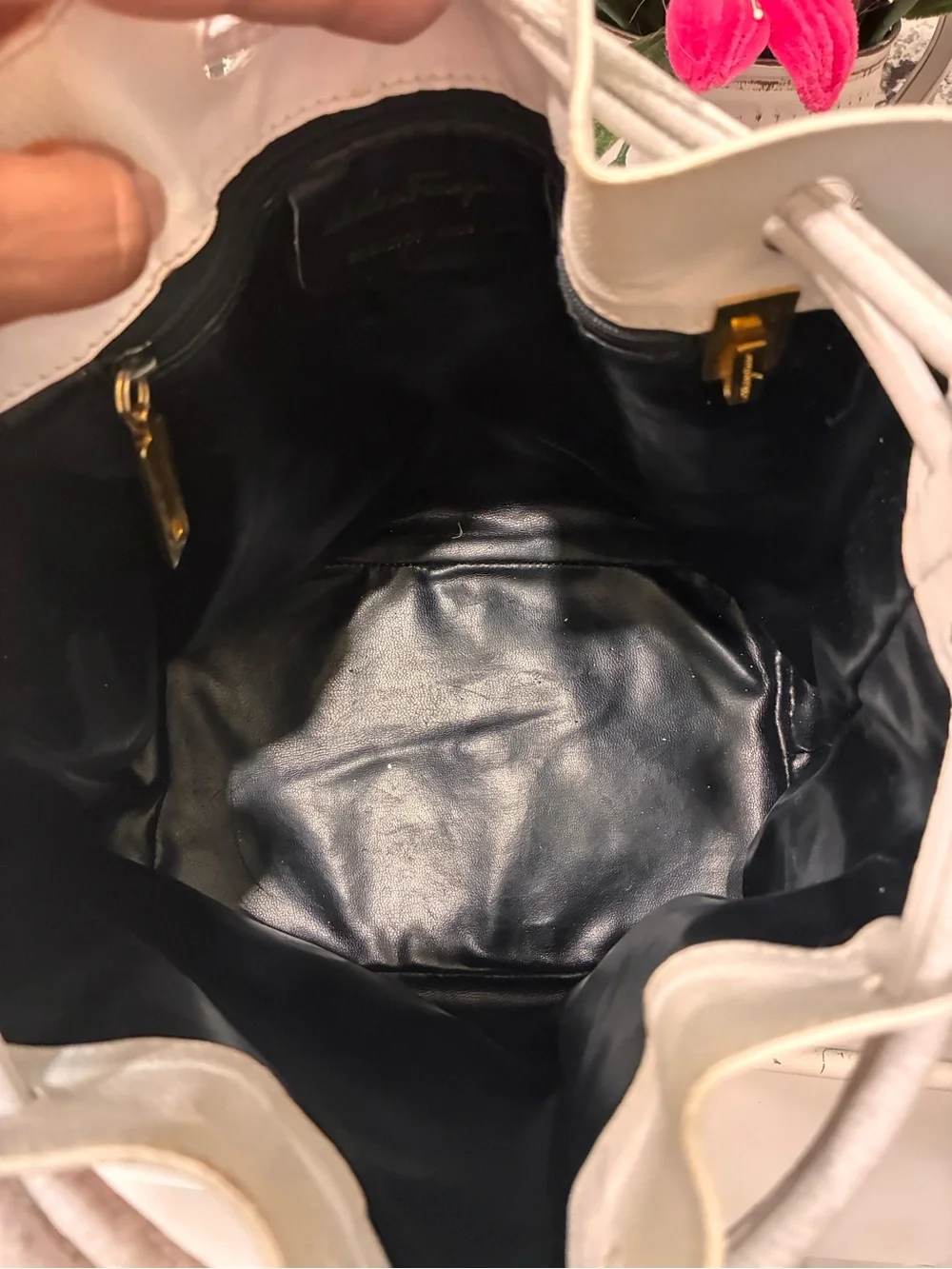Salvatore Ferragamo White Leather Drawstring Hobo