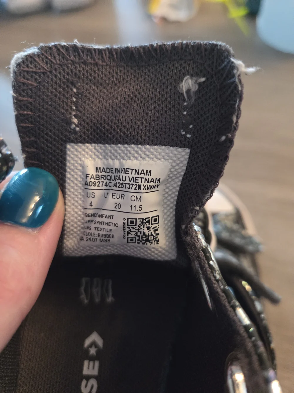 Converse kids sparkle