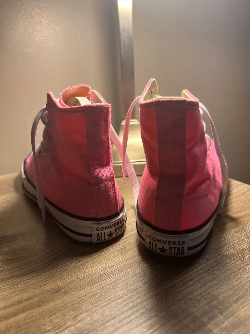 Converse toe casual