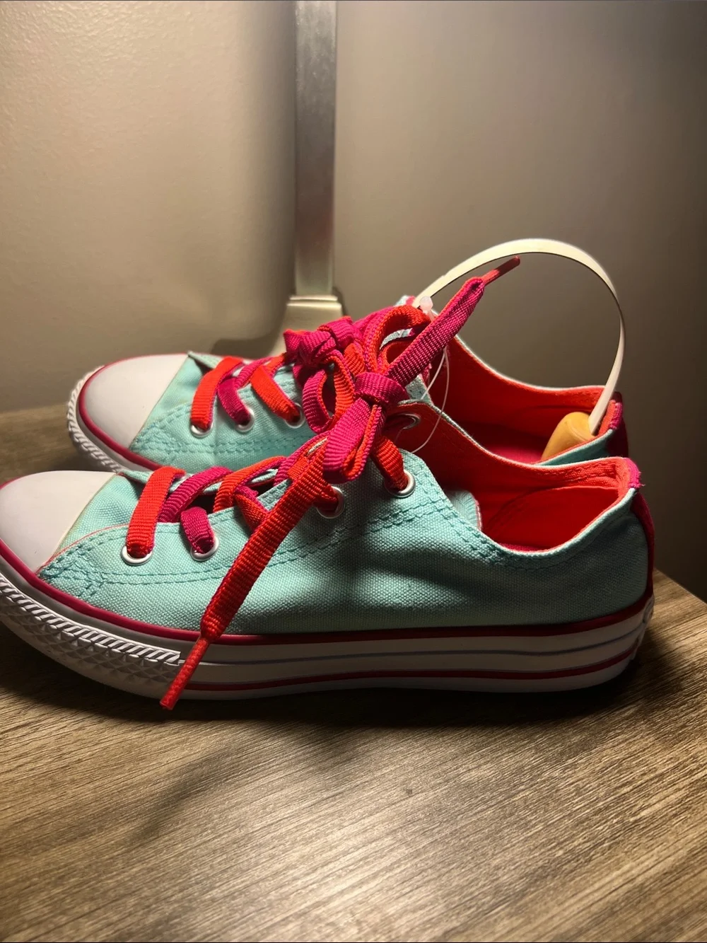 Converse sole red mint