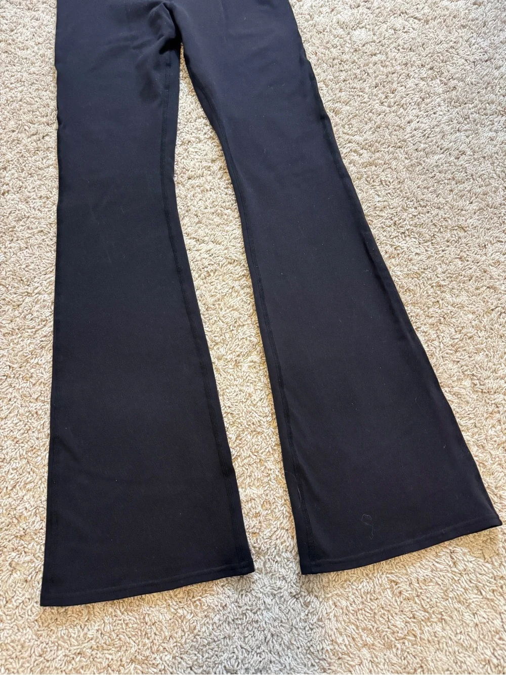 ALO Yoga figure flattering