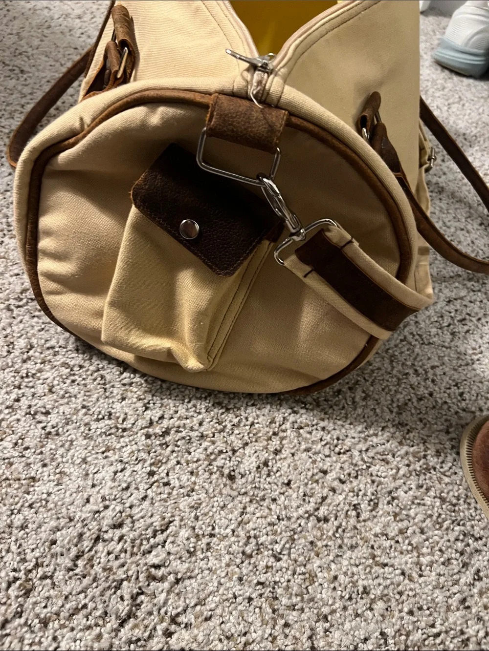 N/A sturdy beige
