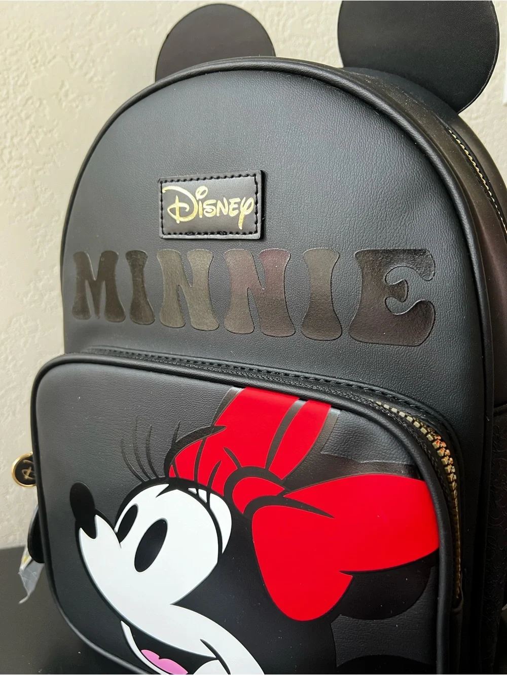 NWT Primark Exclusive Disney Minnie Mouse Black Mini Backpack with Bag Charm