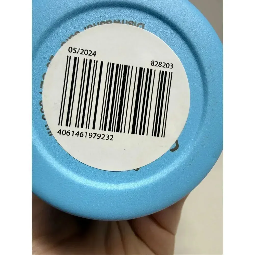 NWT Crofton 20 oz tumbler Sky Blue