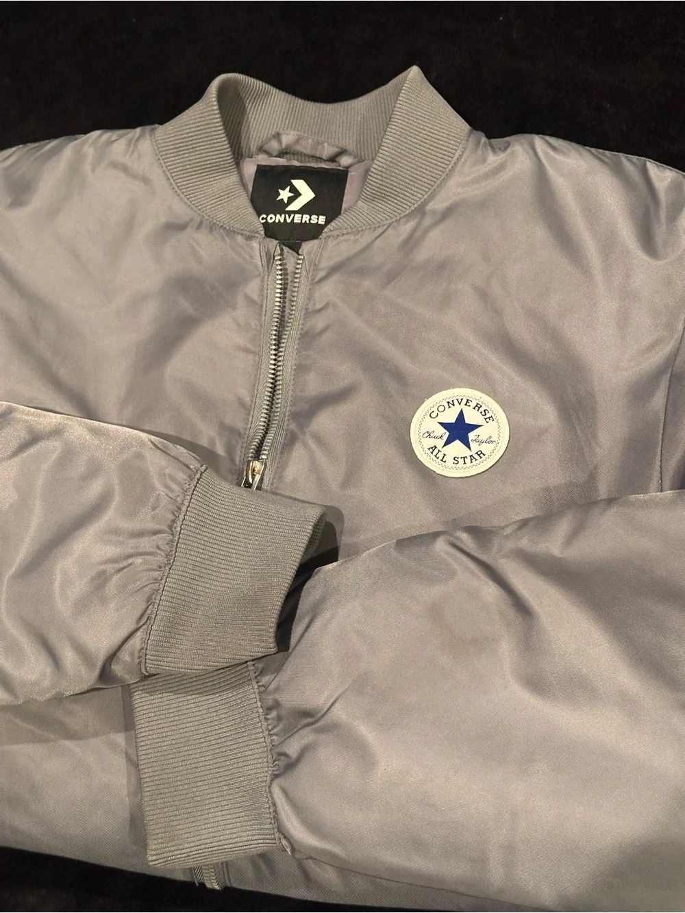 Converse zip detail