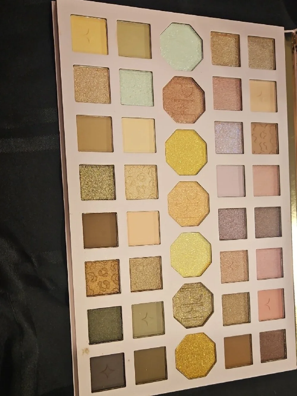 Paris Hilton cosmetics eyeshadow