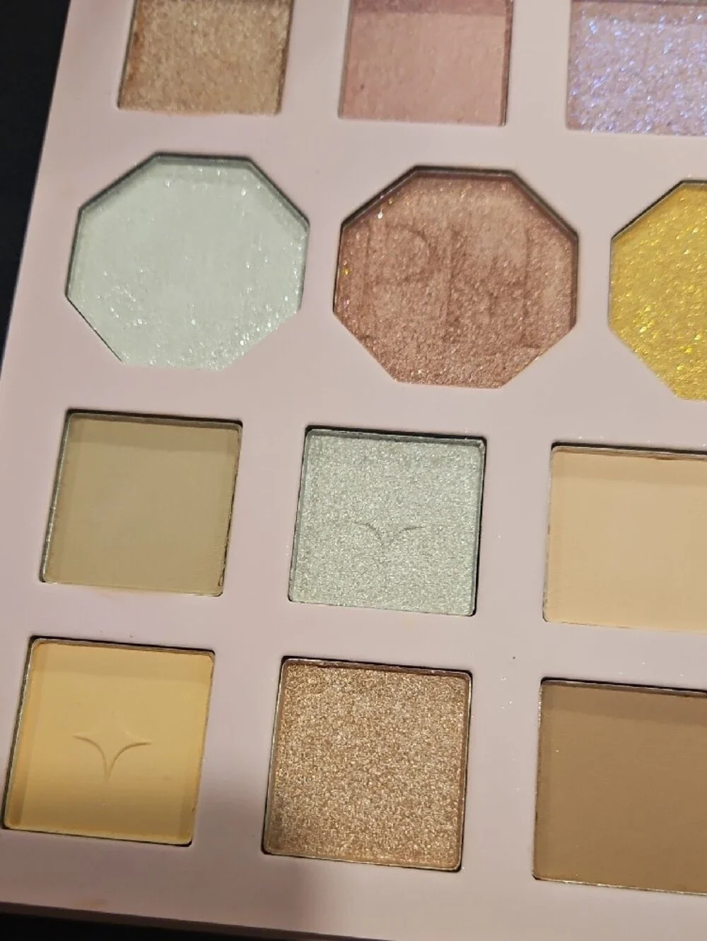 Paris Hilton cosmetics eyeshadow