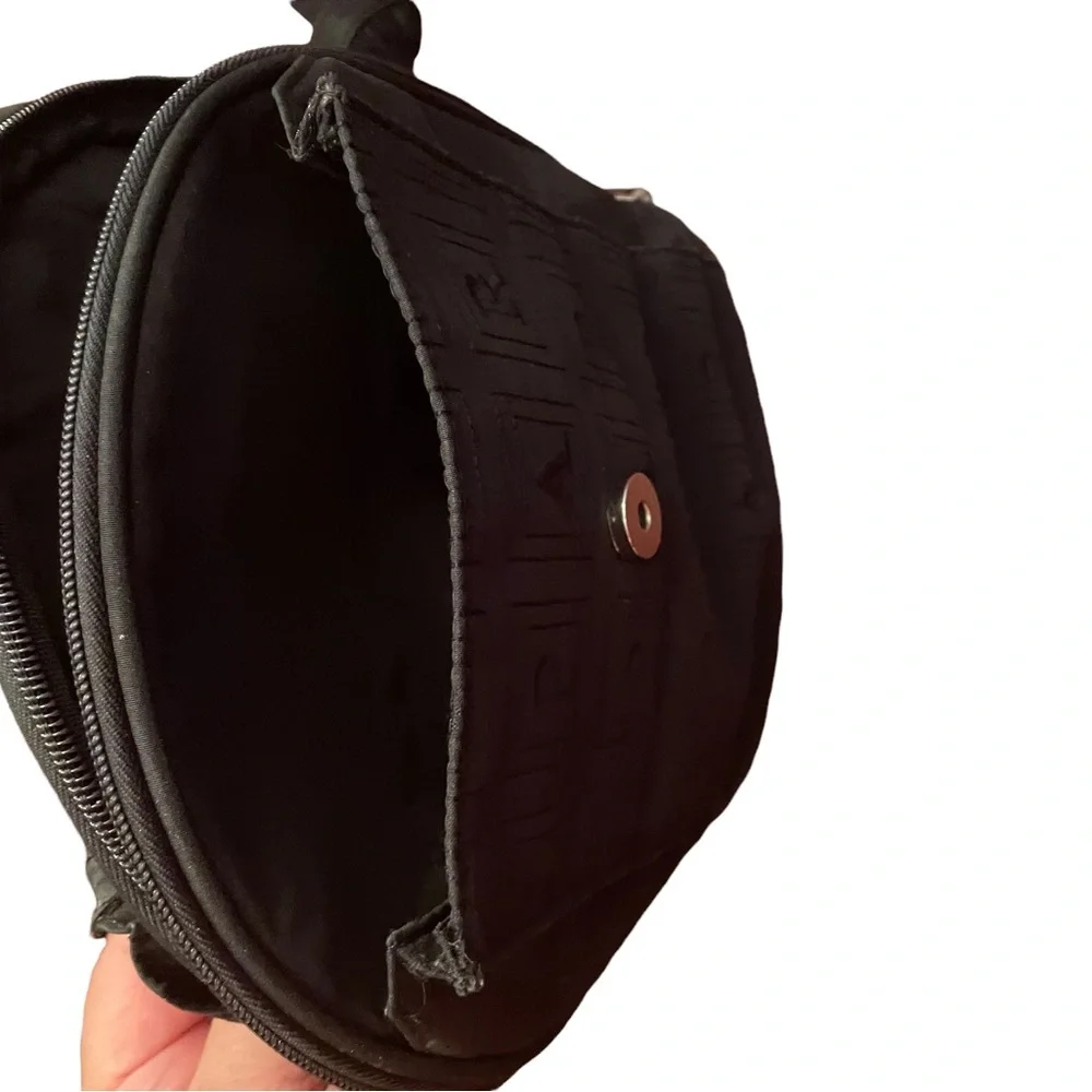 Spar Backpack/purse, black,‎ footed bottom