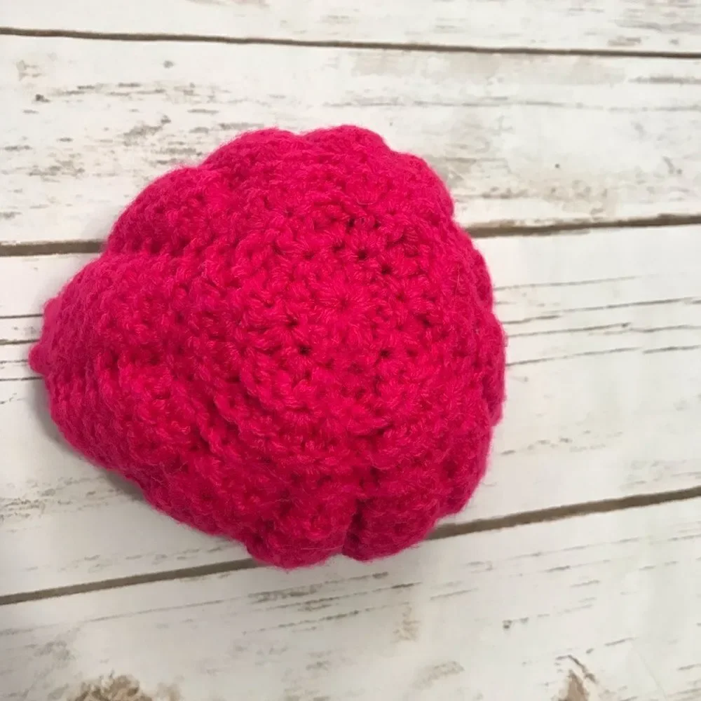 D‎ Hand Crocheted Little Girl Hat Winter Snow Warm