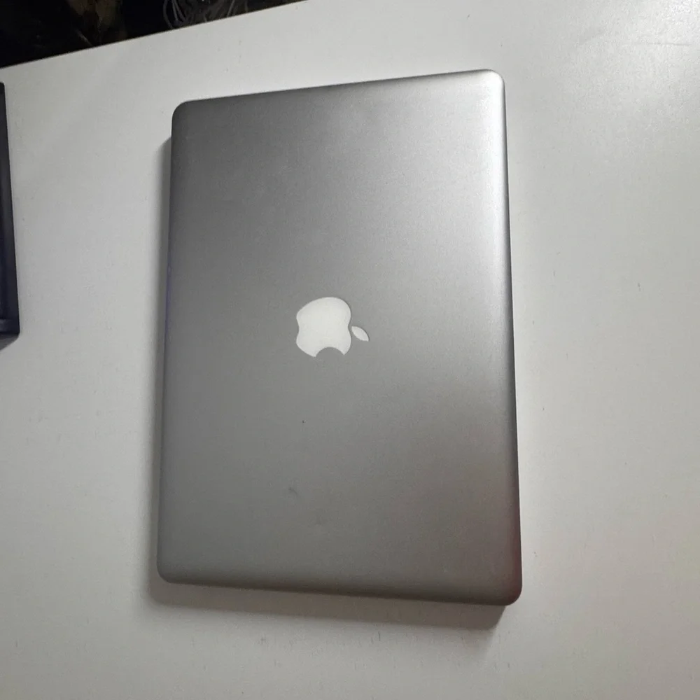 Apple macbook pro