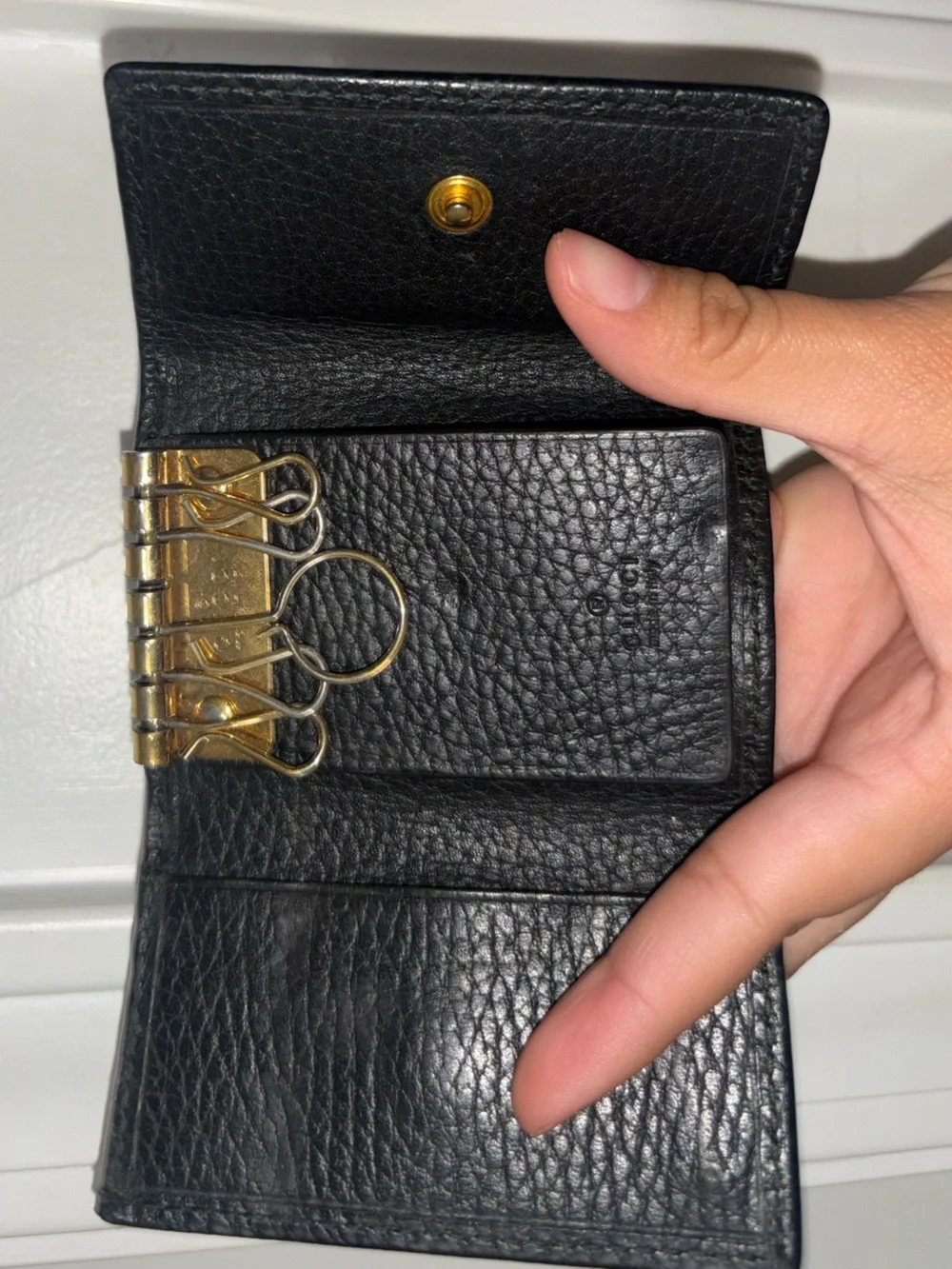 Gucci tone versatile essentials