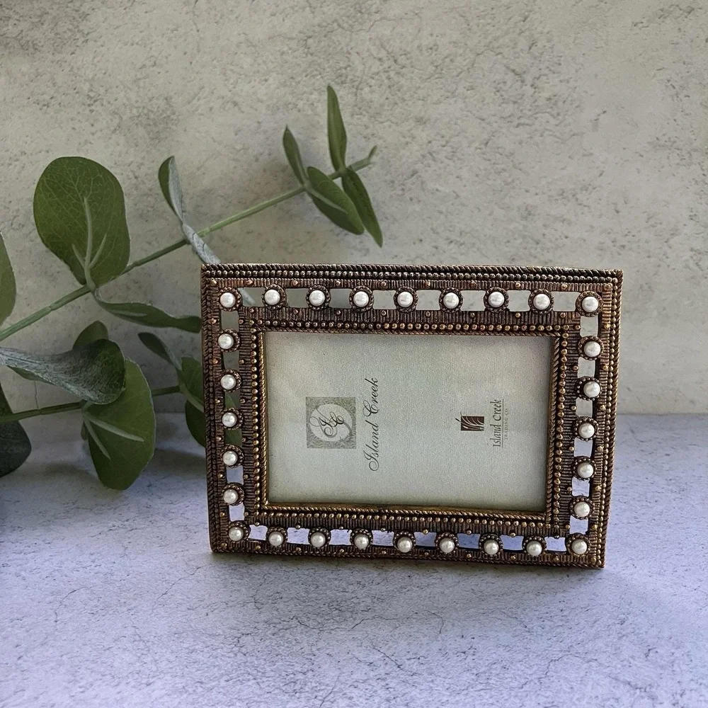 Island Creek Pearl Embellished Reticulated Gold Tone Metal‎ Picture Frame 2x3